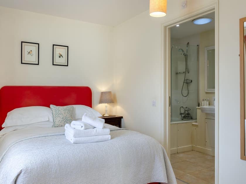 Double bedroom | Little Scarlett - Beachy Head Cottages, East Dean
