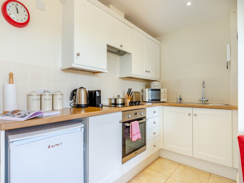 Kitchen area | Hop Cottage - Beachy Head Cottages, East Dean