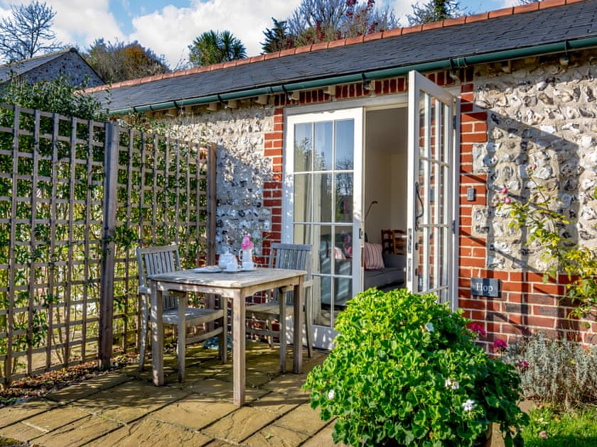 Exterior | Hop Cottage - Beachy Head Cottages, East Dean