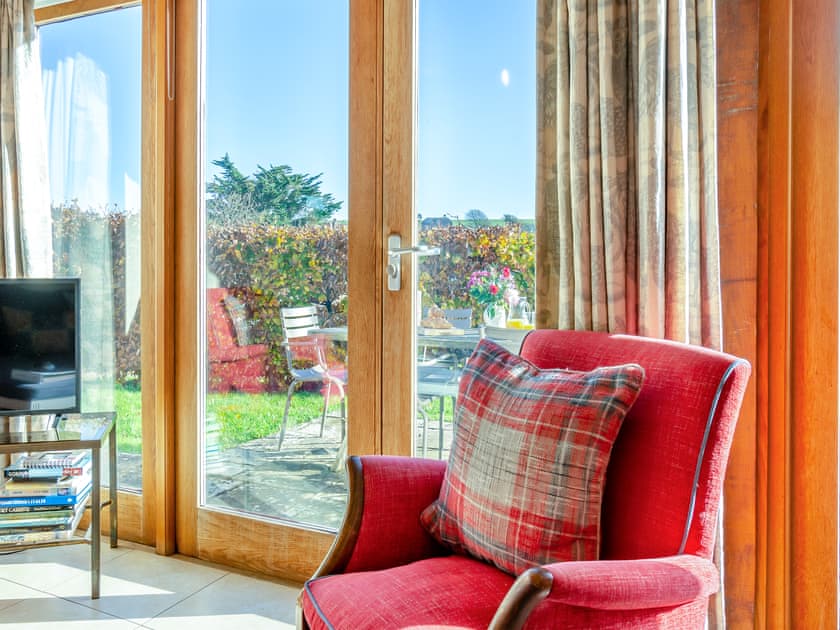 Living area | Chestnut Lodge - Beachy Head Cottages, East Dean
