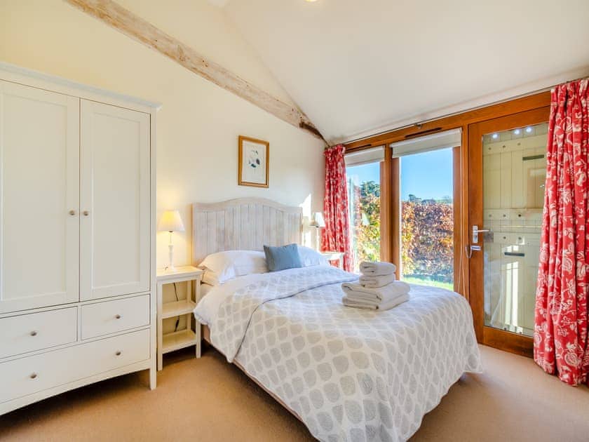 Double bedroom | Chestnut Lodge - Beachy Head Cottages, East Dean