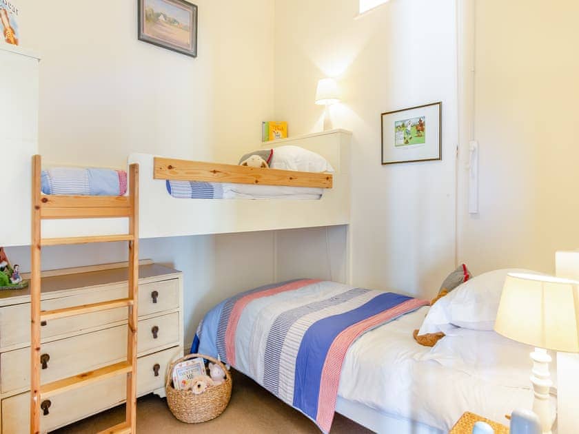 Bunk bedroom | Chestnut Lodge - Beachy Head Cottages, East Dean