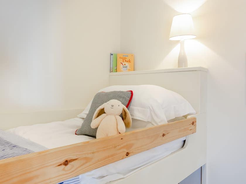 Bunk bedroom | Chestnut Lodge - Beachy Head Cottages, East Dean