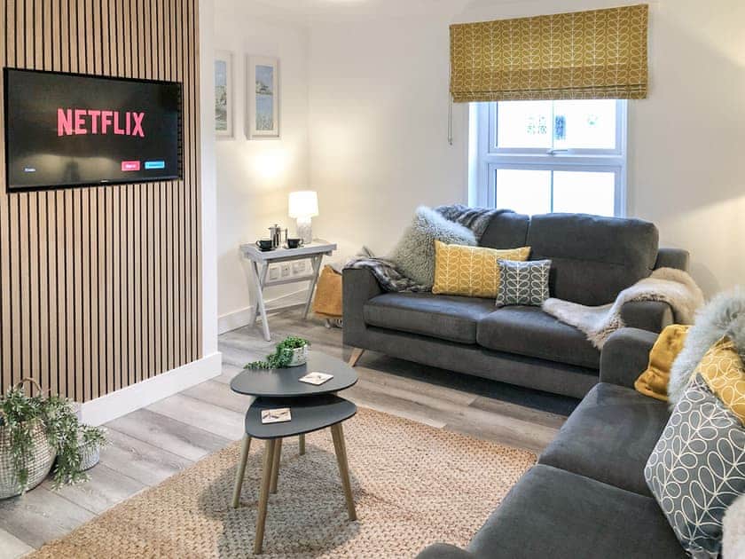 Living room/dining room | Bay Blue - Bezant Apartments, Newquay