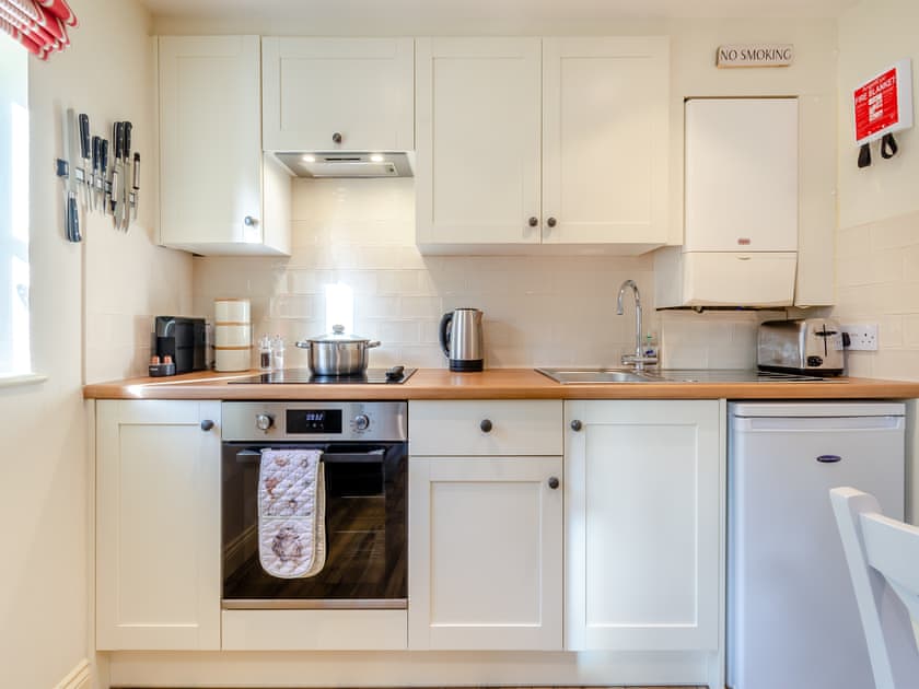 Kitchen area | White Cottage - Beachy Head Cottages, East Dean