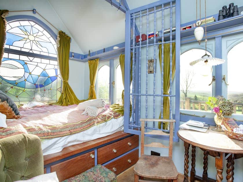 Interior | The Tabernacle - Frieda And The Moon, Tresawson, near Looe
