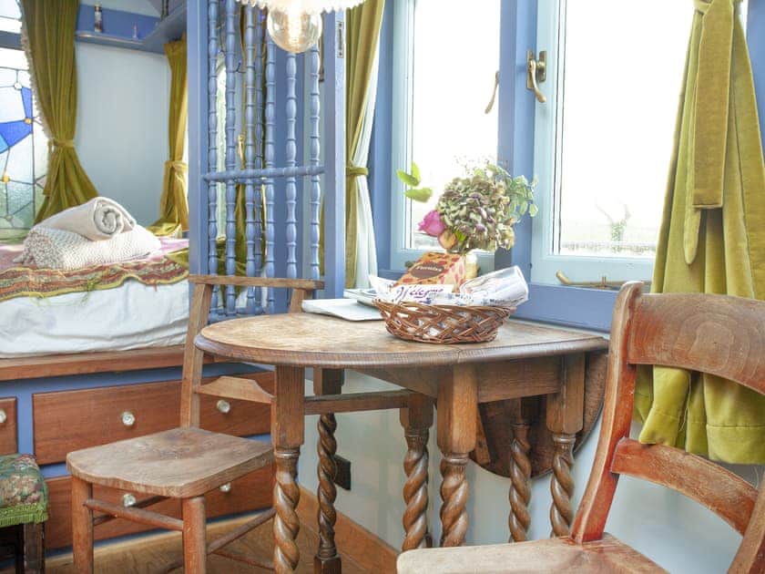 Interior | The Tabernacle - Frieda And The Moon, Tresawson, near Looe