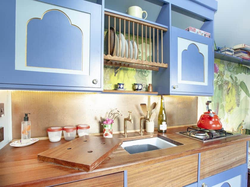 Kitchen | The Tabernacle - Frieda And The Moon, Tresawson, near Looe