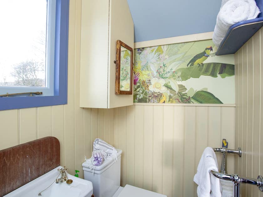 Shower room | The Tabernacle - Frieda And The Moon, Tresawson, near Looe
