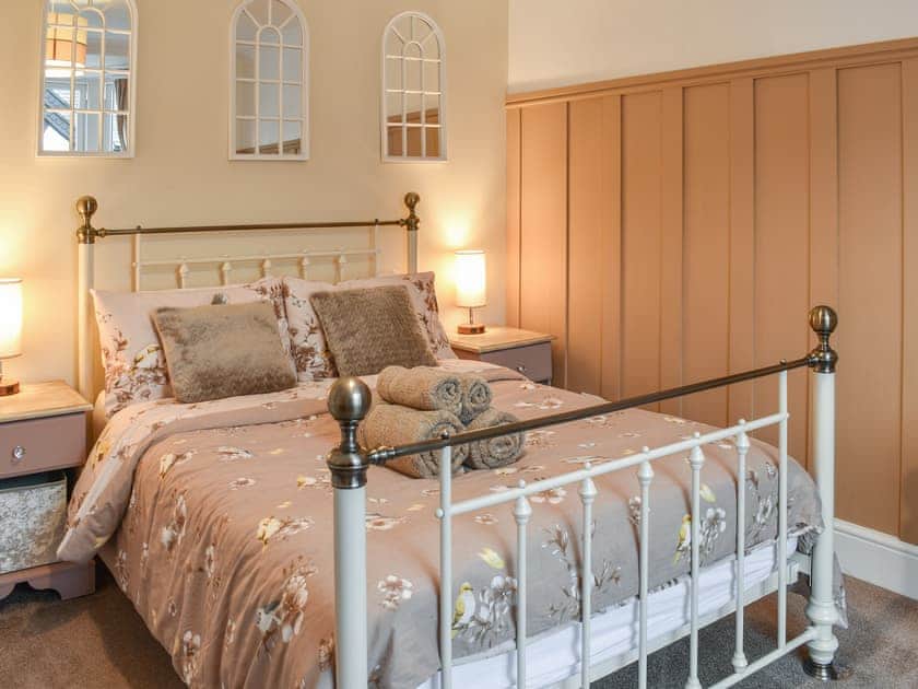 Double bedroom | The Bridge Cottage, Llanrwst
