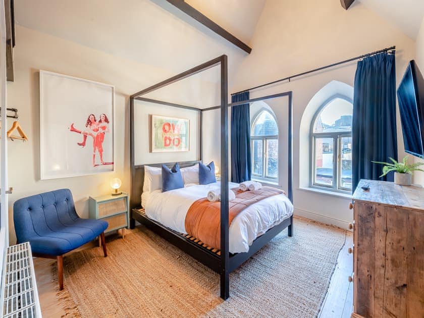 Four Poster bedroom | The Townhouse - Church House, Scarborough