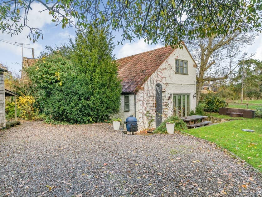 Exterior | Bridge Cottage, Henley, near Langport