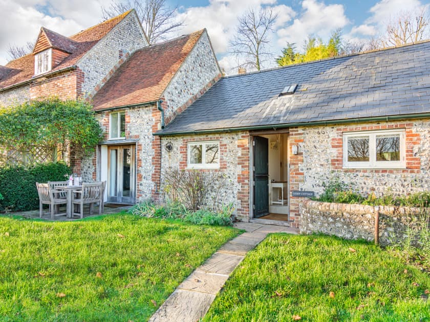 Exterior | Giddy Cottage - Beachy Head Cottages, East Dean