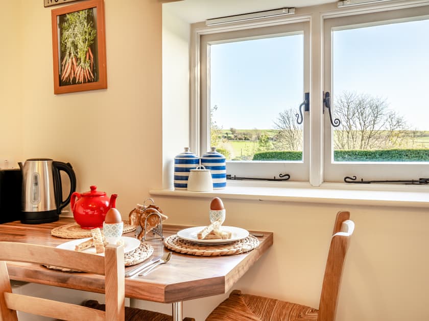 Kitchen | Giddy Cottage - Beachy Head Cottages, East Dean