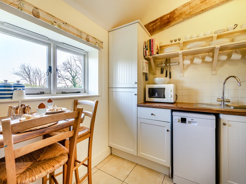 Kitchen | Giddy Cottage - Beachy Head Cottages, East Dean
