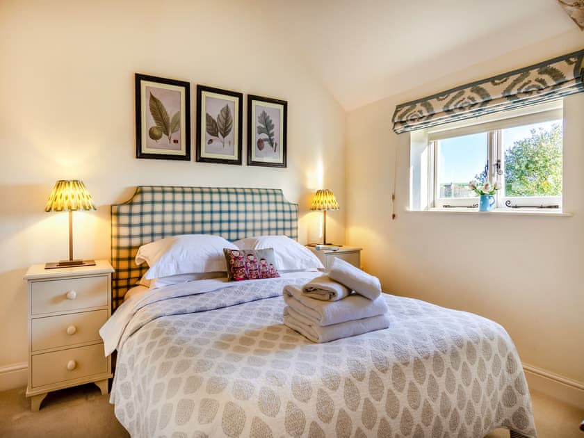 Double bedroom | Giddy Cottage - Beachy Head Cottages, East Dean