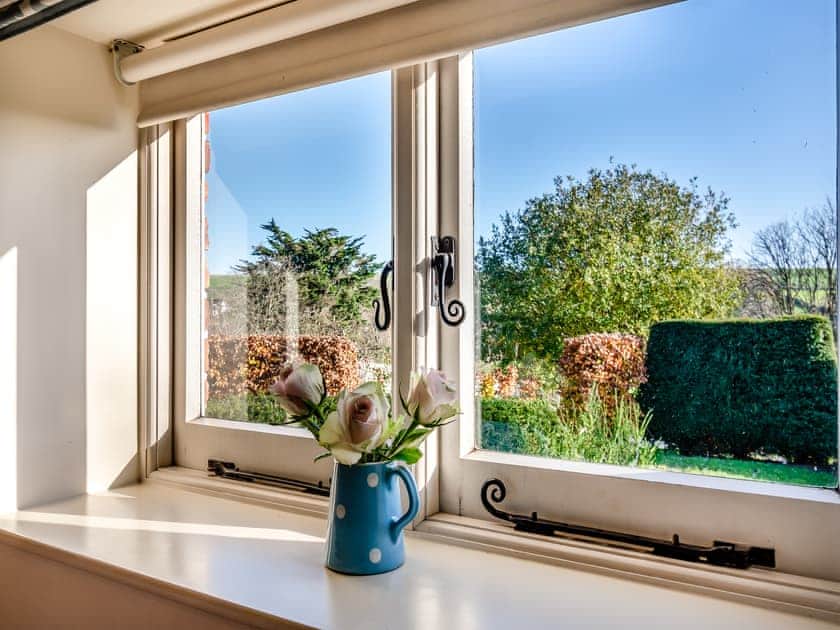 Double bedroom | Giddy Cottage - Beachy Head Cottages, East Dean
