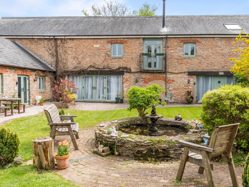 Garden and grounds | Daisy Cottage - The Old Mill Cottages, Marldon, near Paignton