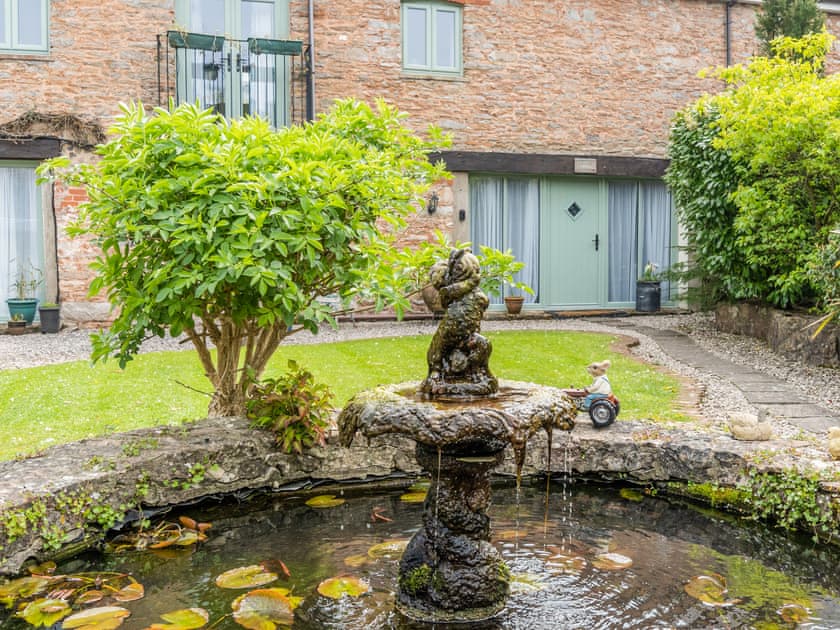 Garden and grounds | Daisy Cottage - The Old Mill Cottages, Marldon, near Paignton