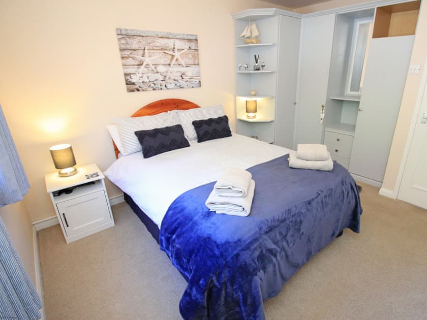 Double bedroom | Harbour Escape - Snowdonia Tourist Services, Porthmadog