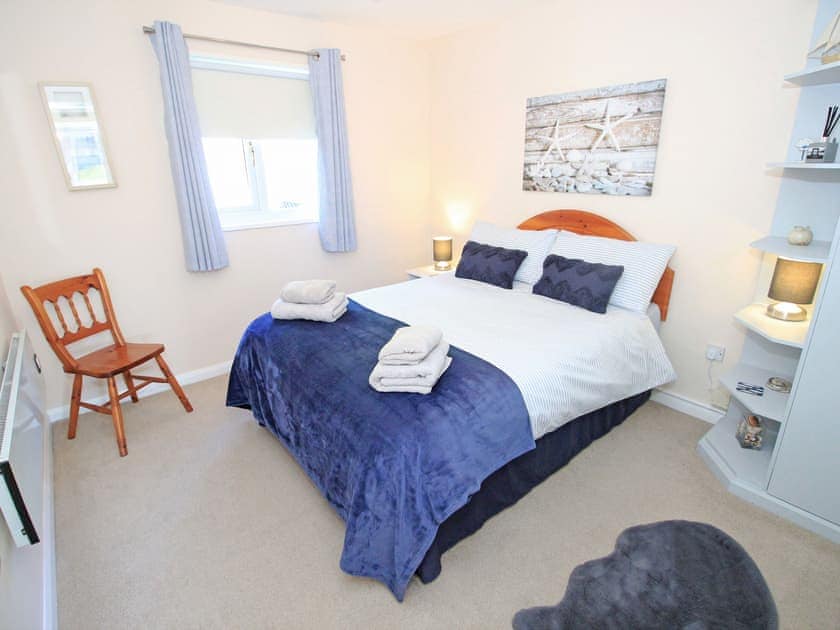 Double bedroom | Harbour Escape - Snowdonia Tourist Services, Porthmadog