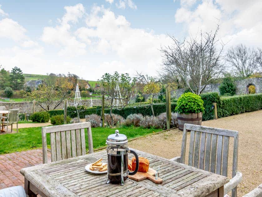Outdoor area | Folly Cottage - Beachy Head Cottages, East Dean