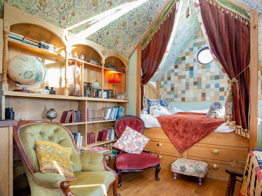 Interior | The Observatory - Frieda And The Moon, Tresawson, near Looe