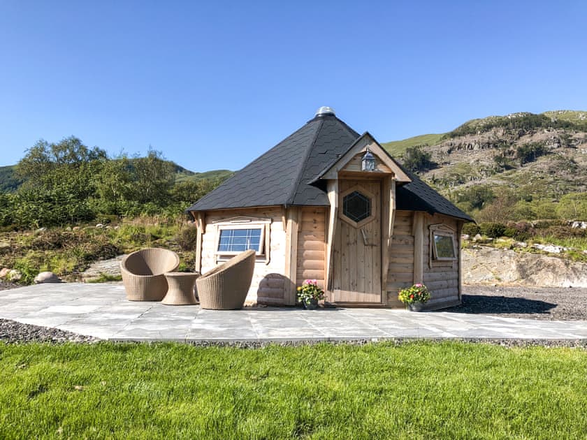 Exterior | Carness Lodge - Leven View, Onich, near Fort William
