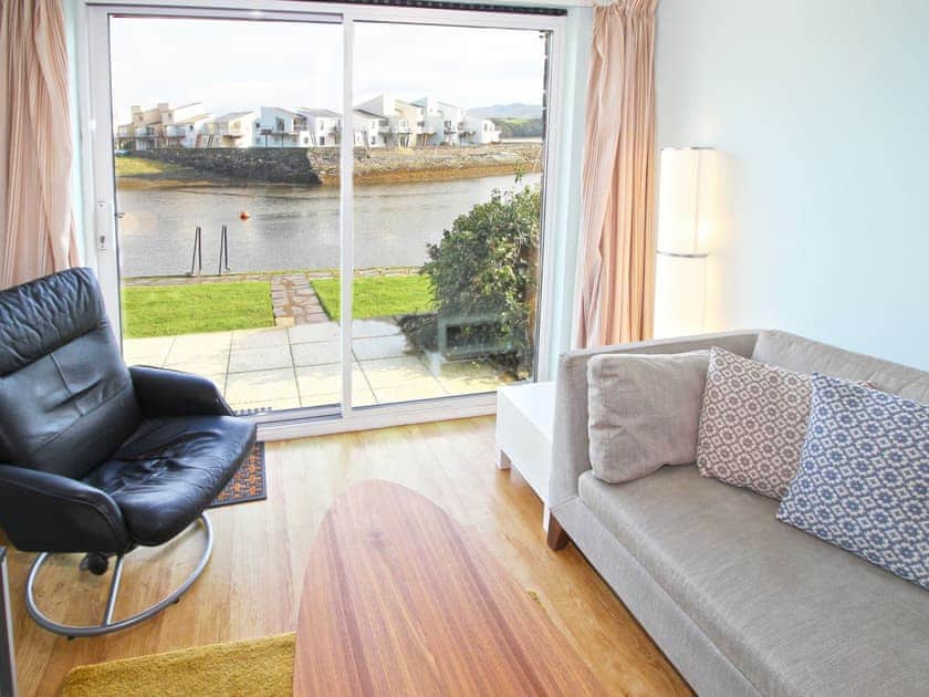 Living area | Oakley Quay, Porthmadog