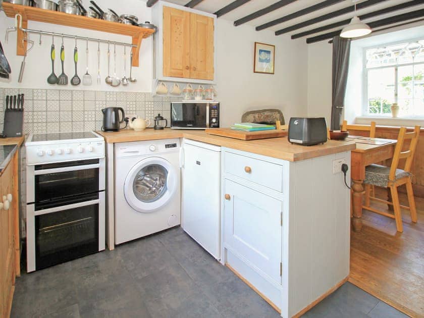 Kitchen | Riverside Cottage Beddgelert, Beddgelert