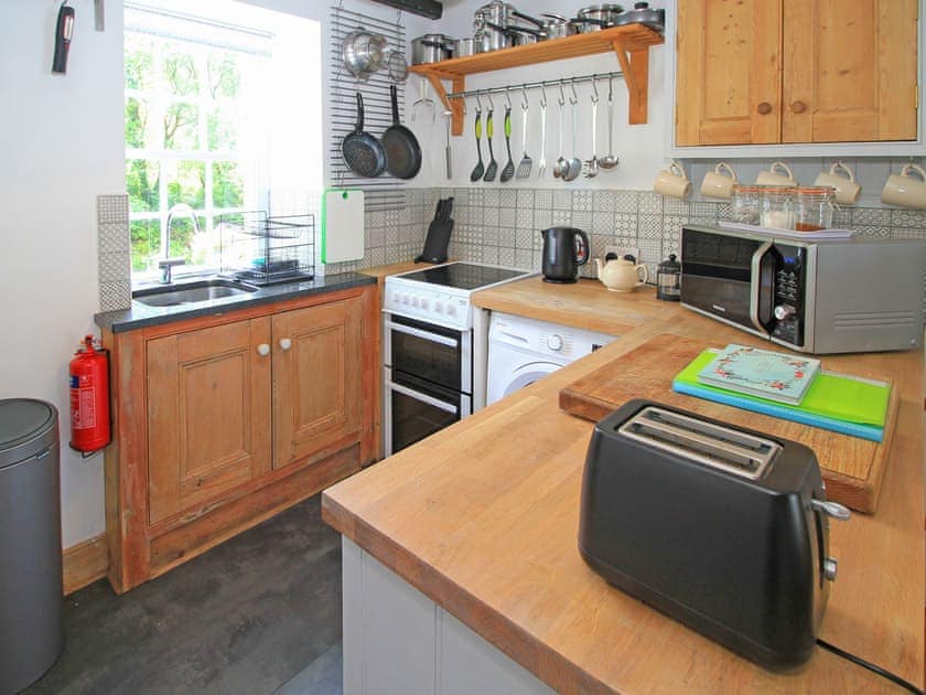Kitchen | Riverside Cottage Beddgelert, Beddgelert