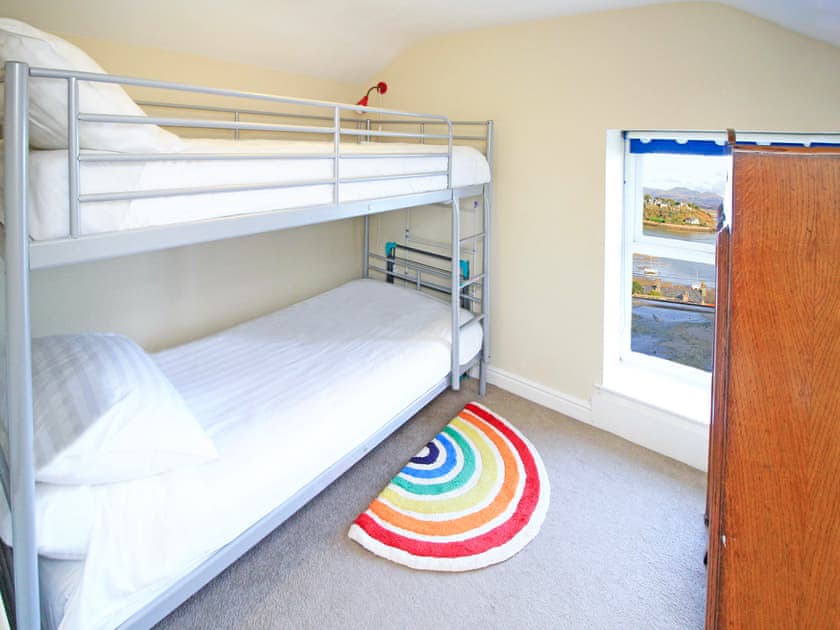 Bunk bedroom | The Quarterdeck, Borth Y Guest, Near Porthmadog