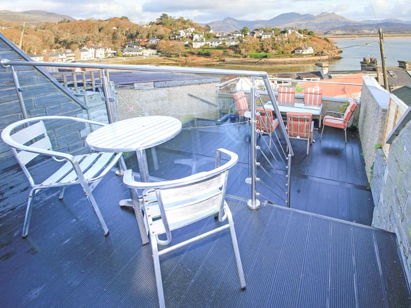 Decking | The Quarterdeck, Borth Y Guest, Near Porthmadog