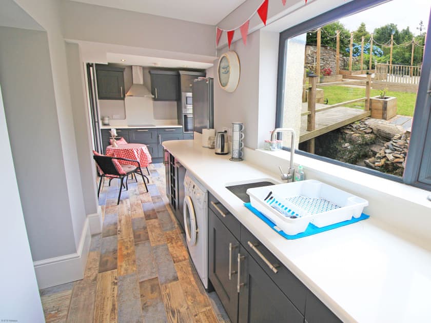 Kitchen | Shooting Star Cottage, Pentrefelin, near Criccieth