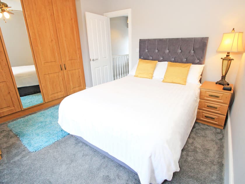 Double bedroom 2 | Shooting Star Cottage, Pentrefelin, near Criccieth
