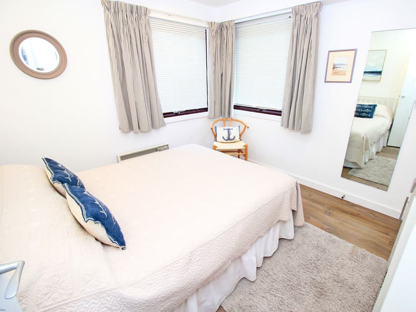 Double bedroom | Water’s Edge, Porthmadog