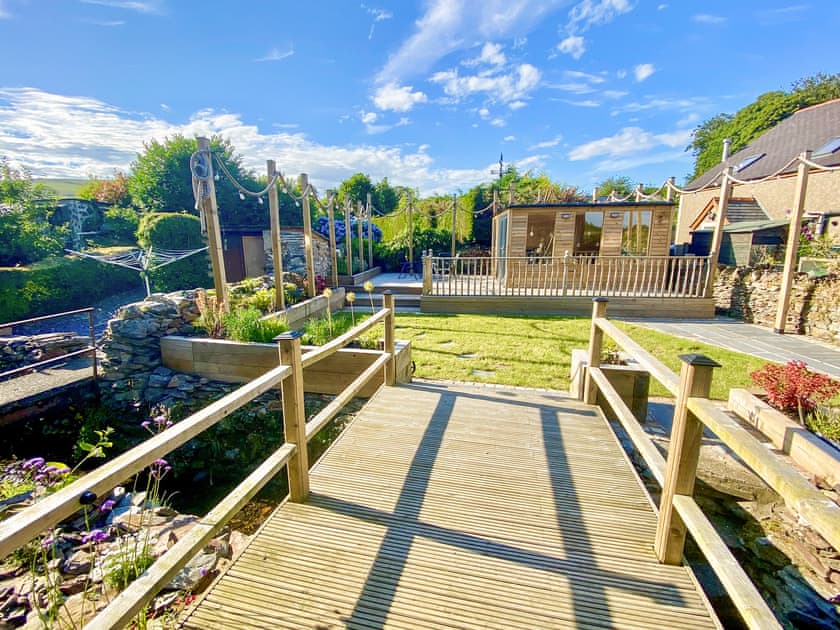 Garden and grounds | Shooting Star Cottage, Pentrefelin, near Criccieth