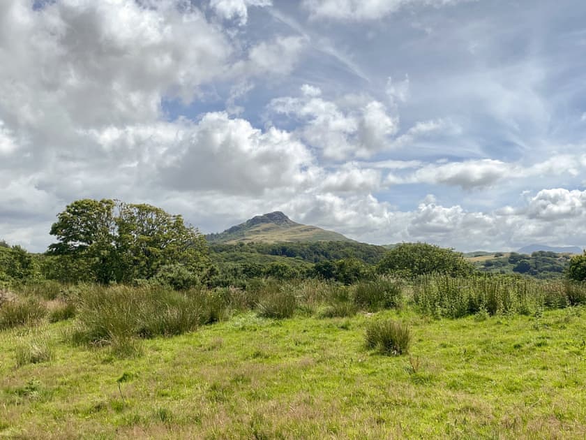 Surrounding area | Shooting Star Cottage, Pentrefelin, near Criccieth