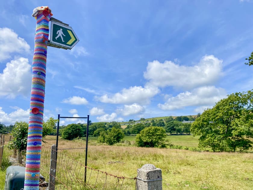 Surrounding area | Shooting Star Cottage, Pentrefelin, near Criccieth