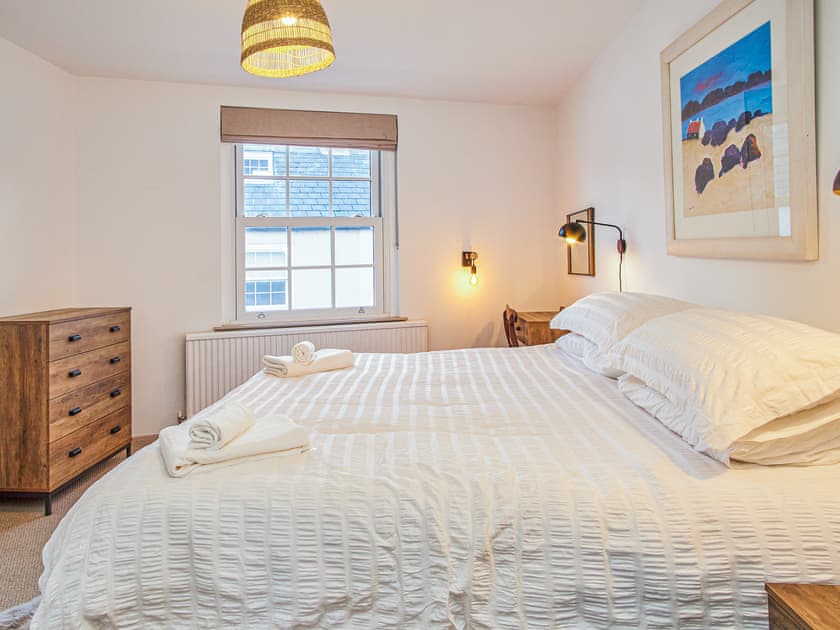 Master bedroom | Insignia, Cowes