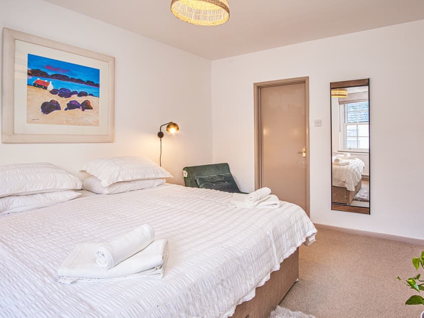Master bedroom | Insignia, Cowes