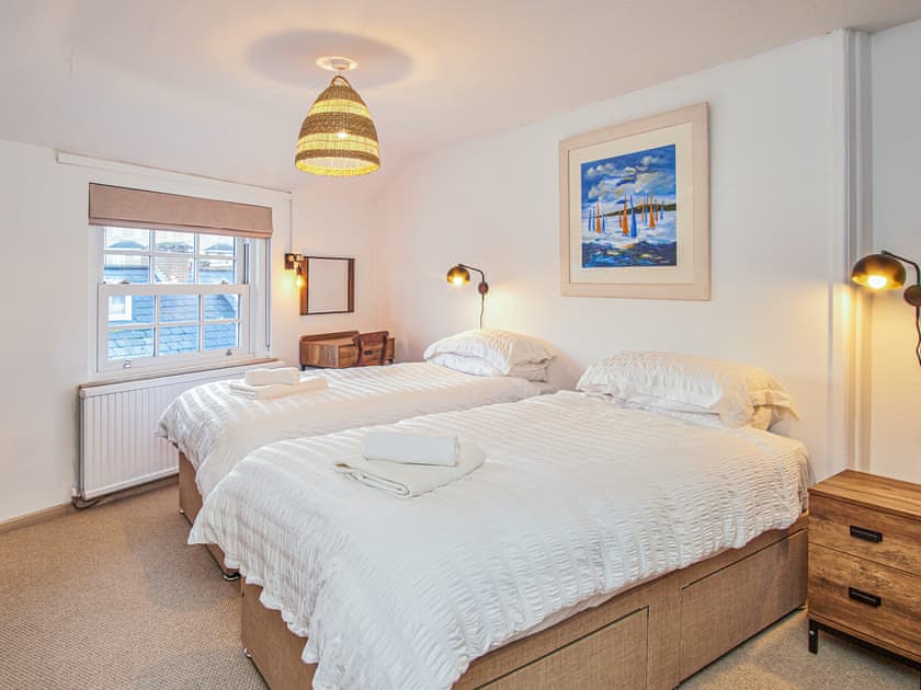 Twin bedroom | Insignia, Cowes