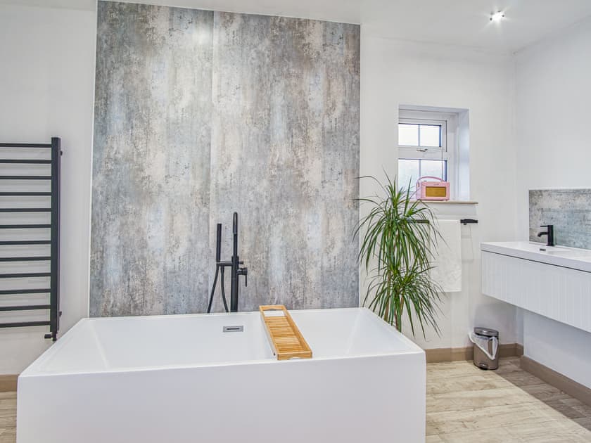 Bathroom | Insignia, Cowes