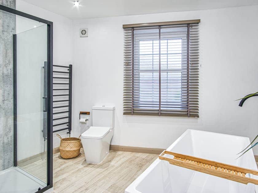 Bathroom | Insignia, Cowes