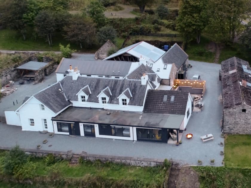 Setting | The Farmhouse - Boreland Loch Tay, Fearnan, near Aberfeldy