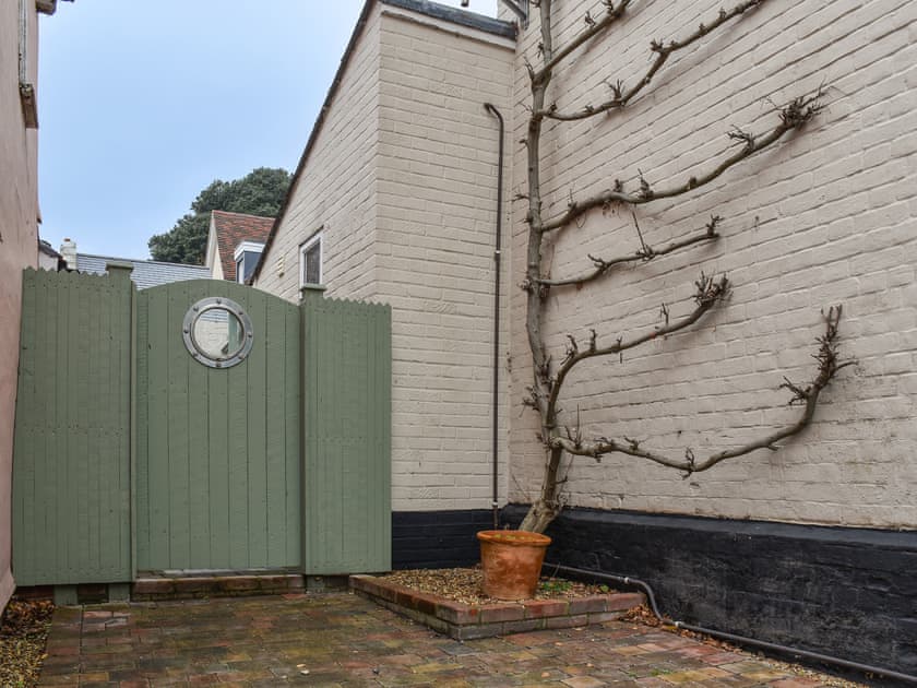Outdoor area | Pippin Cottage, Bures
