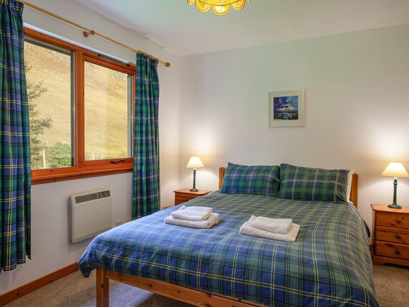 Double bedroom | Bidean Cottage - Glencoe Mountain Cottages, Glencoe