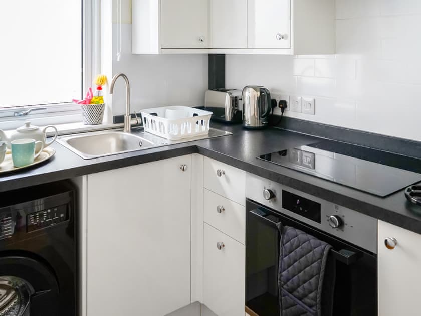 Fully fitted kitchen | Waterside Park Annex, Kingsbridge