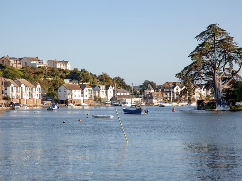 Surrounding area | Waterside Park Annex, Kingsbridge