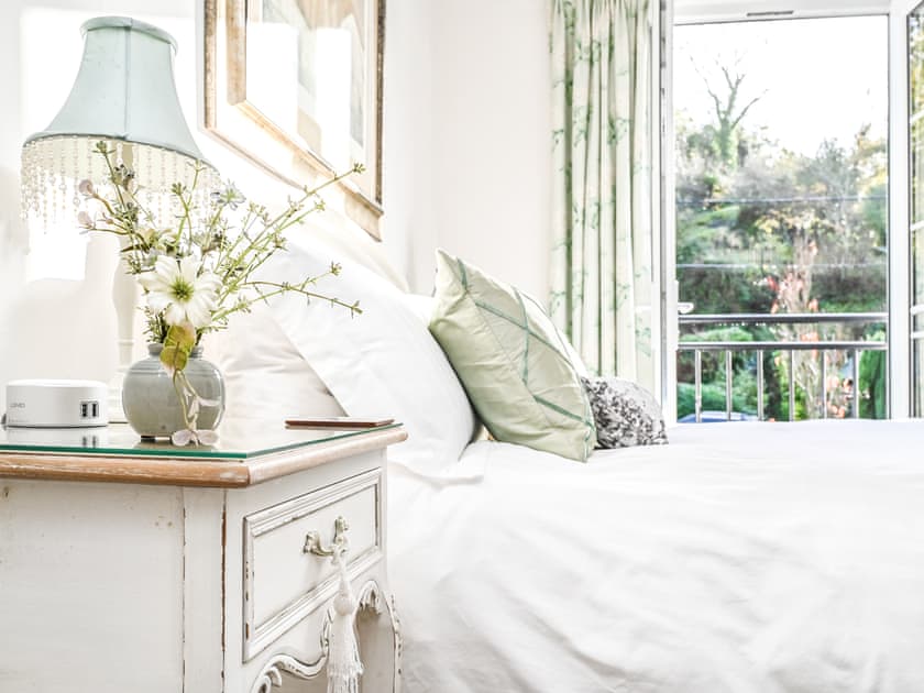 Double bedroom | Briardene Cottage, Milton Combe, near Yelverton